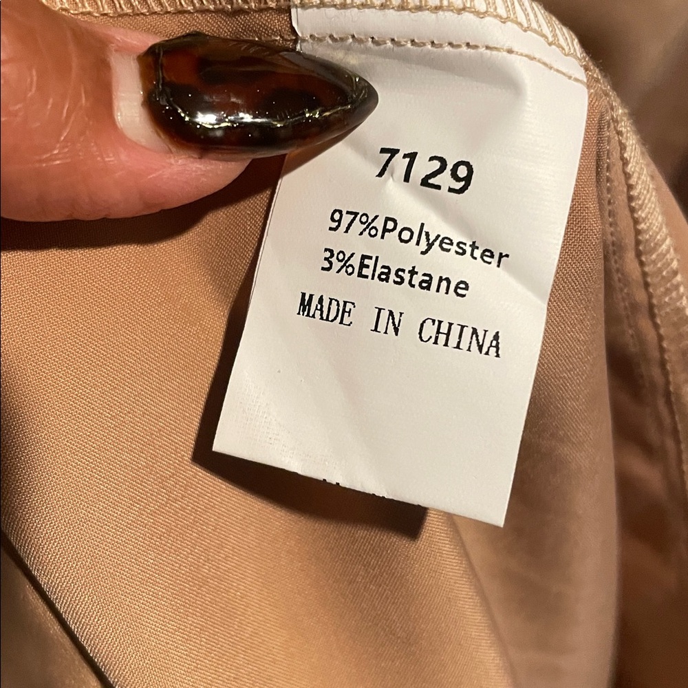 BTFBM NWT Maxi dress Tan Ruched Elegant Satin long sleeve Dress Woman’s L - Picture 3 of 3